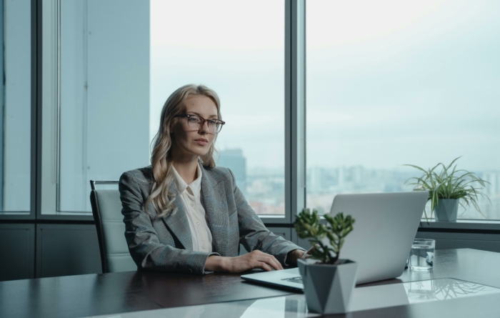 9 kluczowych wskaźników DEI, które warto analizować