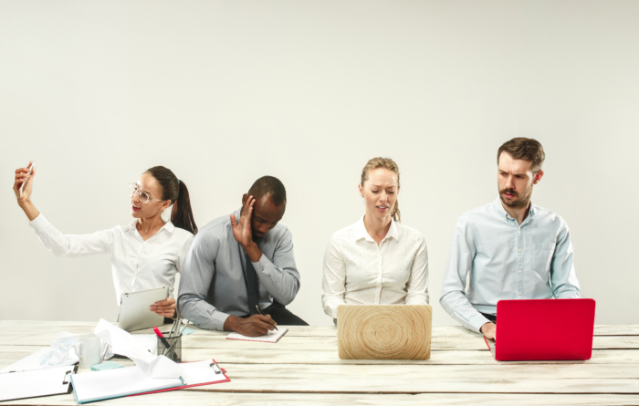 Czym to jest inteligencja emocjonalna i jak na jej podstawie zbudować dobry zespół